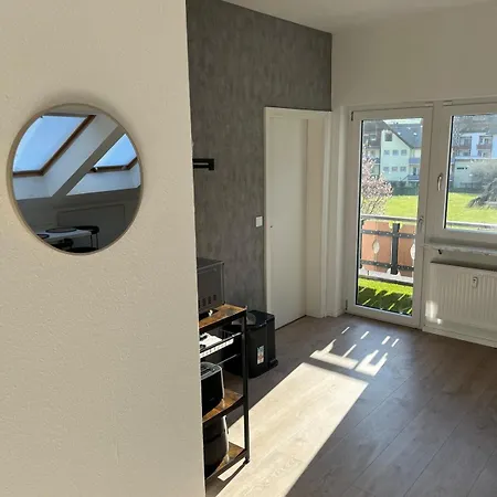 Апартаменты Stylish & Modern Flat With Large Sun Balcony Бад-Петерсталь-Грисбах