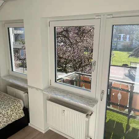 Stylish & Modern Flat With Large Sun Balcony